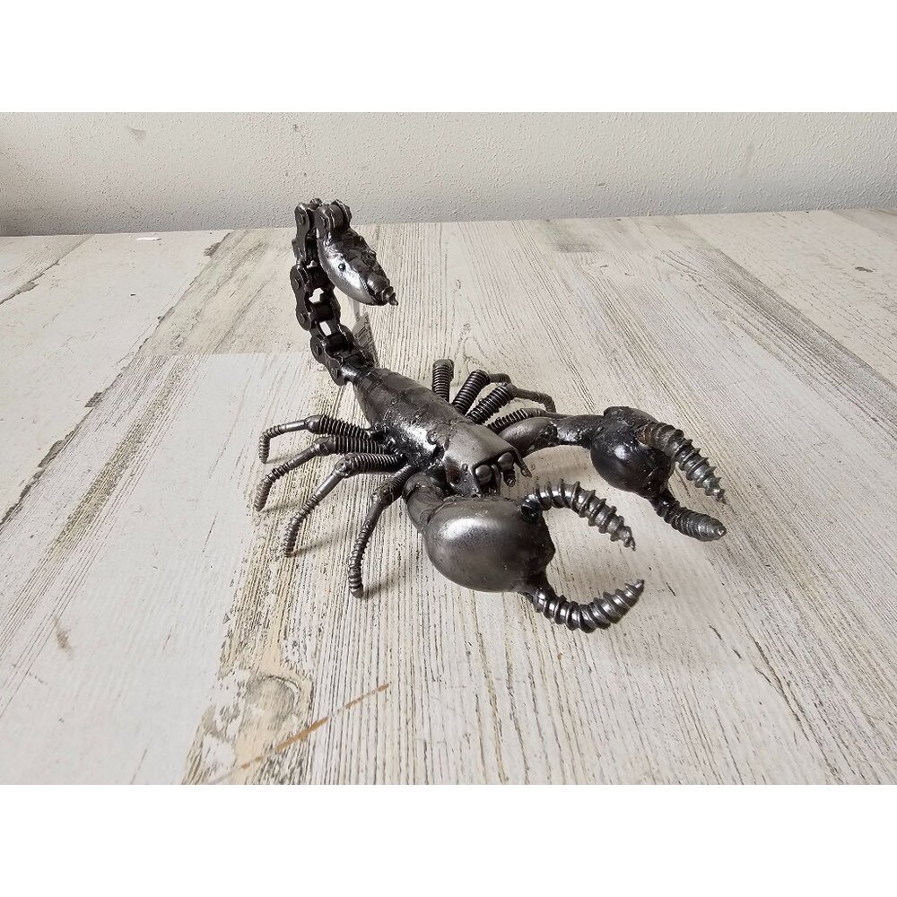 Kalifano scorpion recycled metal art statue figurine insect unique bicycle chain